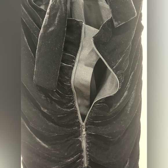 Bardot Inara Velour Mini Dress Rosette Halter Whimsigoth Black Size 8 New Party - Picture 8 of 15